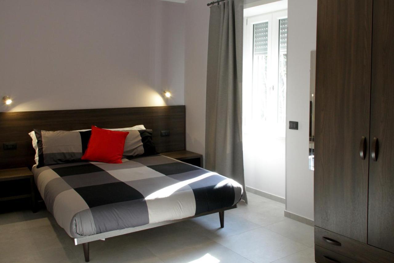 Easyroom Frosinone - Casello Autostradale 外观 照片