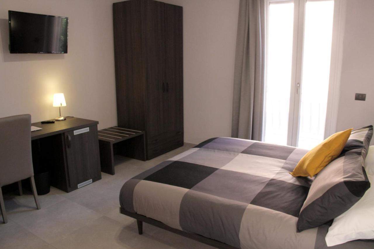 Easyroom Frosinone - Casello Autostradale 外观 照片